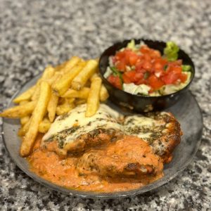 Filet de poulet à parmigiana